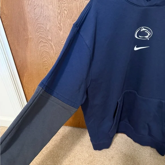 Nike Men's Penn State Hoodie - Picture 2 of 3